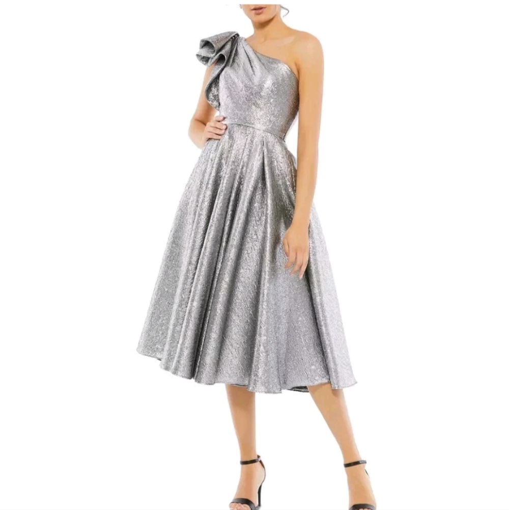 Nwt Mac Duggal 67906 Silver Metallic Brocade One Shoulder Bow Midi Dress Size 2